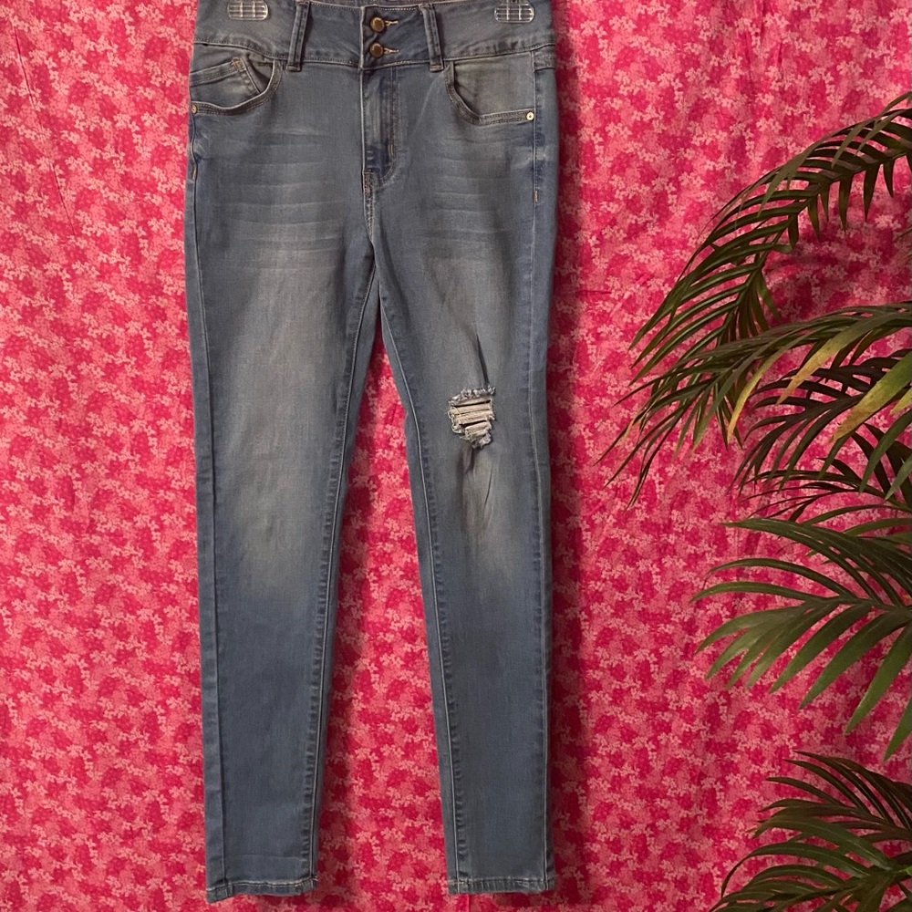 👖💛Simpl Young Blue Jeans Like New Size Junior 7
